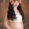 Chụp ảnh mẹ bầu đẹp tone cam cổ điển sáng tạo