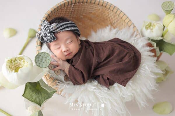 chup anh newborn cho be trai (4)