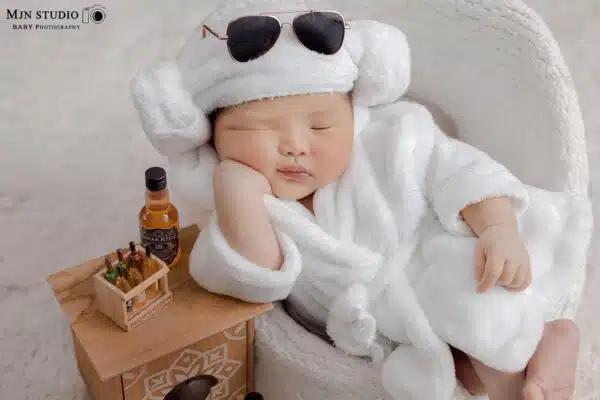 chup anh newborn concept ong chu (6)