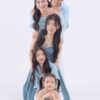 Chụp ảnh gia đình 5 thành viên hạnh phúc