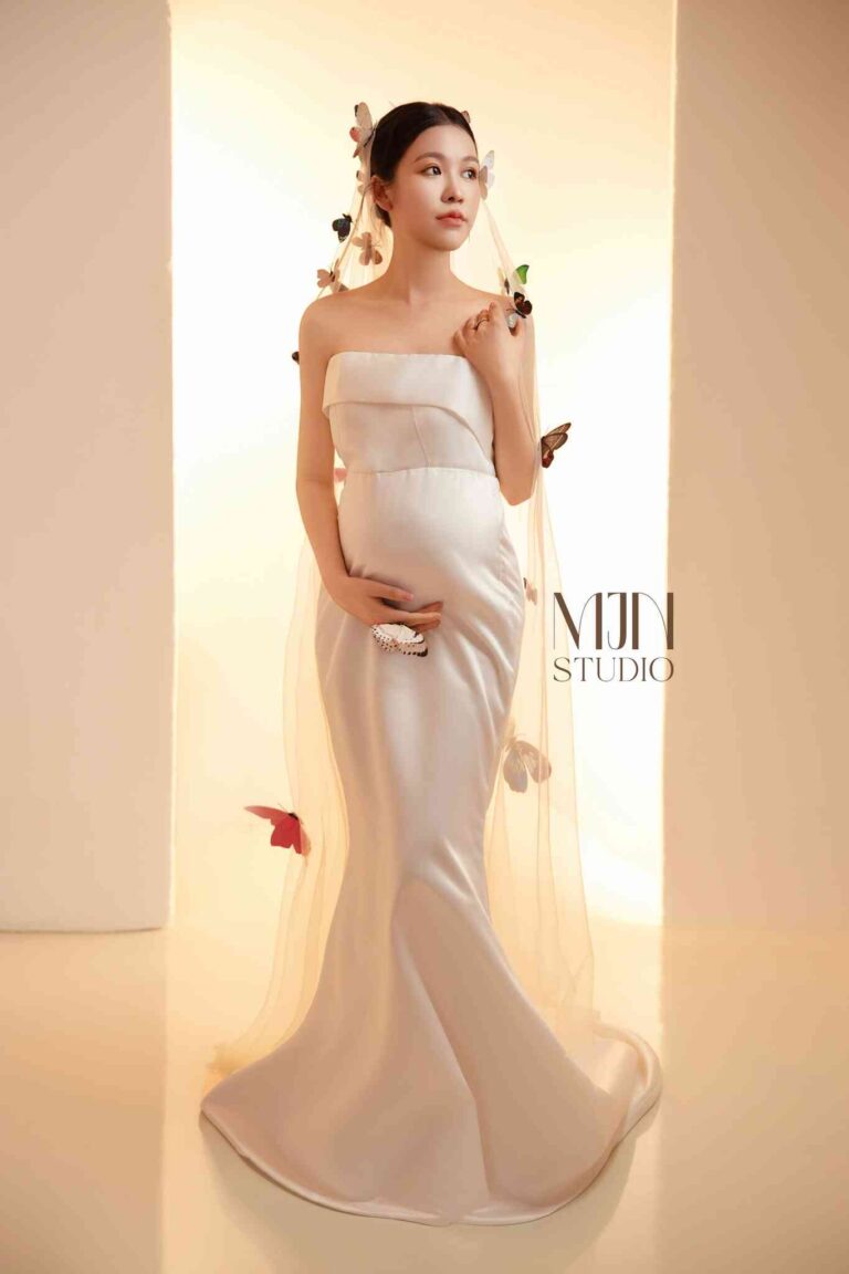 Chụp ảnh mẹ bầu nghệ thuật: Concept “Butterfly elegance” | MJN Studio