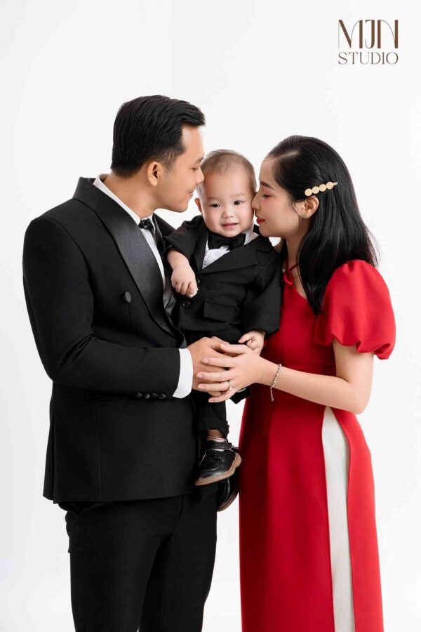 chup anh gia dinh 5 nguoi (3)