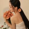 cach tao dang chup anh voi hoa hong (6)