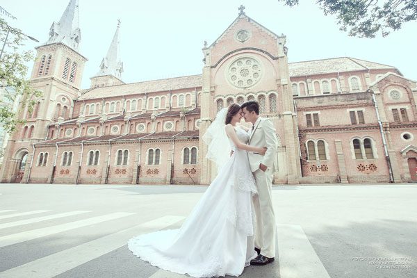 Top 5 Địa Điểm Chụp Ảnh Cưới Ở Nhà Thờ: Nơi Tình Yêu Hòa Quyện Nét Linh Thiêng 8 Top 5 Địa Điểm Chụp Ảnh Cưới Ở Nhà Thờ: Nơi Tình Yêu Hòa Quyện Nét Linh Thiêng