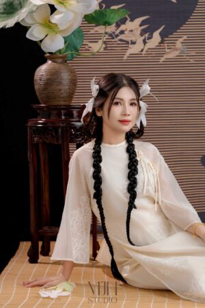 chup anh ao dai trong studio (2)