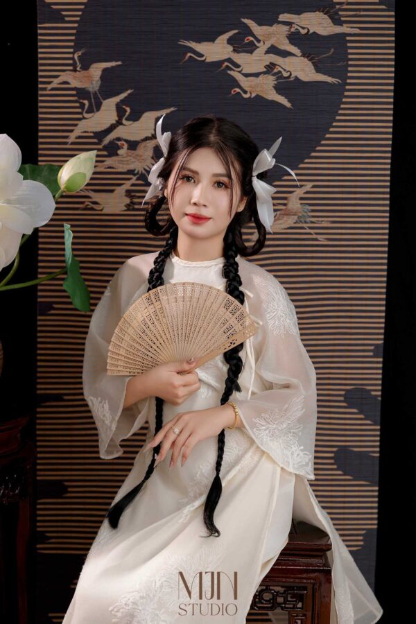 chup anh ao dai trong studio (4)