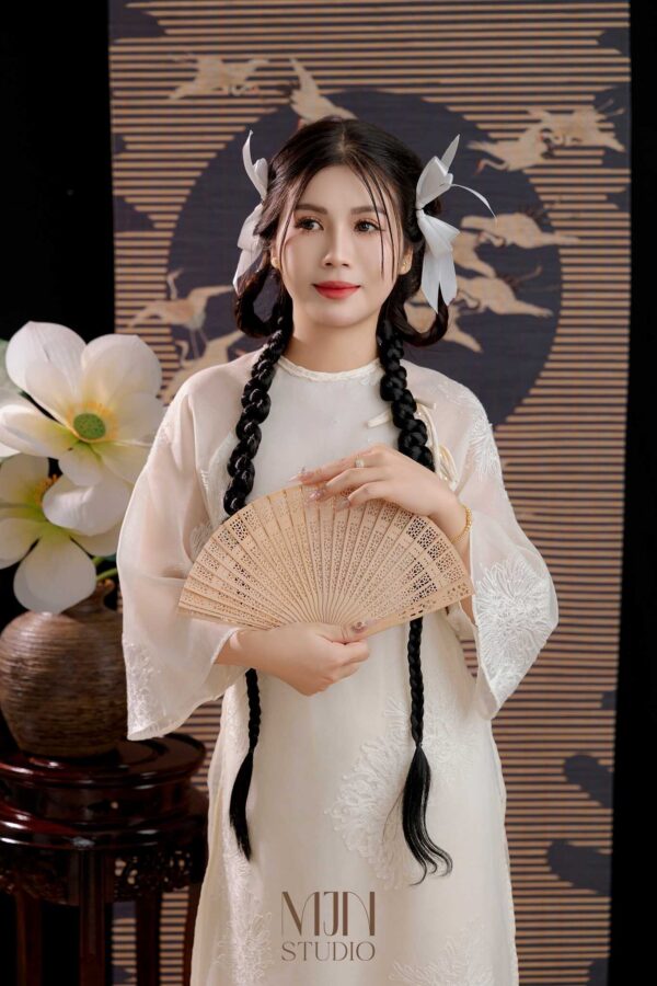 chup anh ao dai trong studio (9)