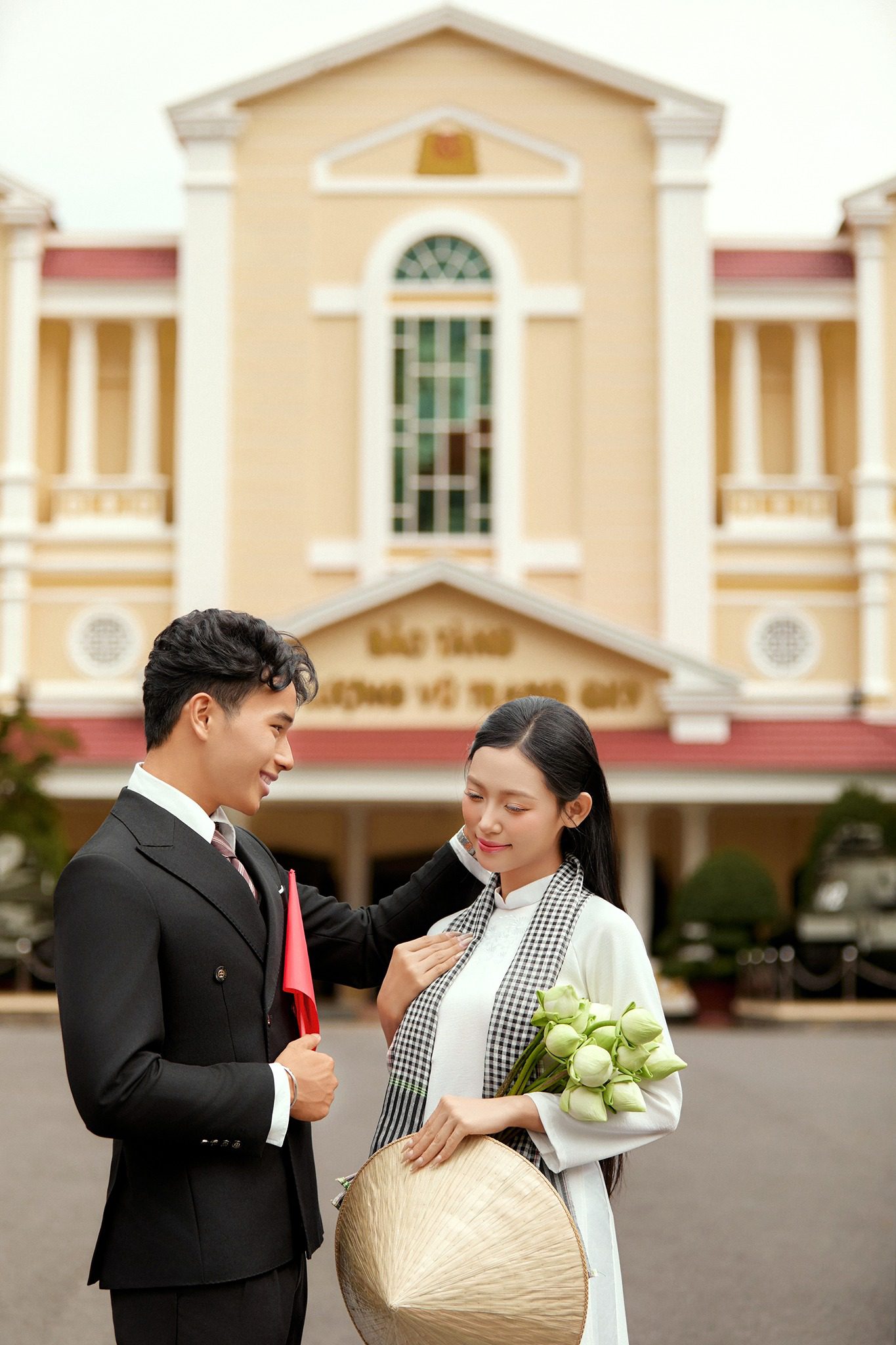 Concept chụp ảnh 2/9 với áo dài cho cặp đôi lãng mạn