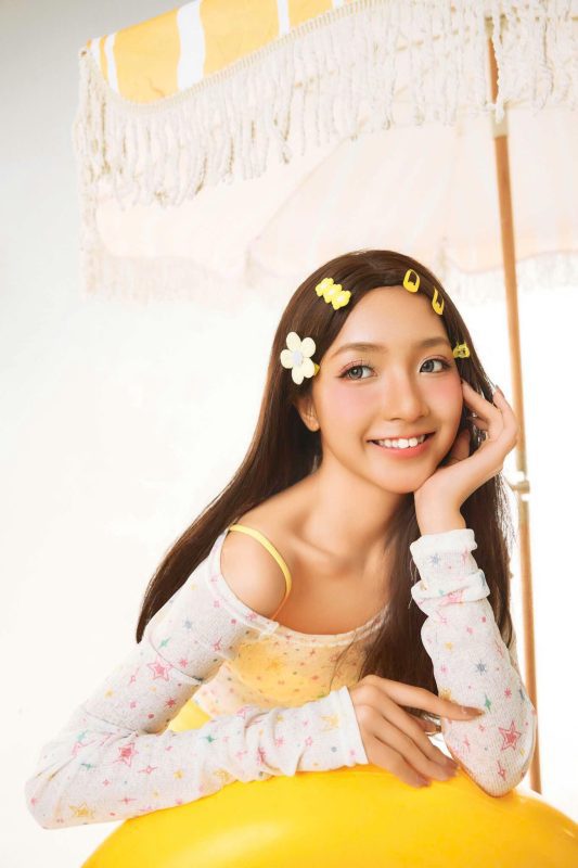 Chụp ảnh beauty tone vàng - Concept “bắt nắng” ngọt ngào