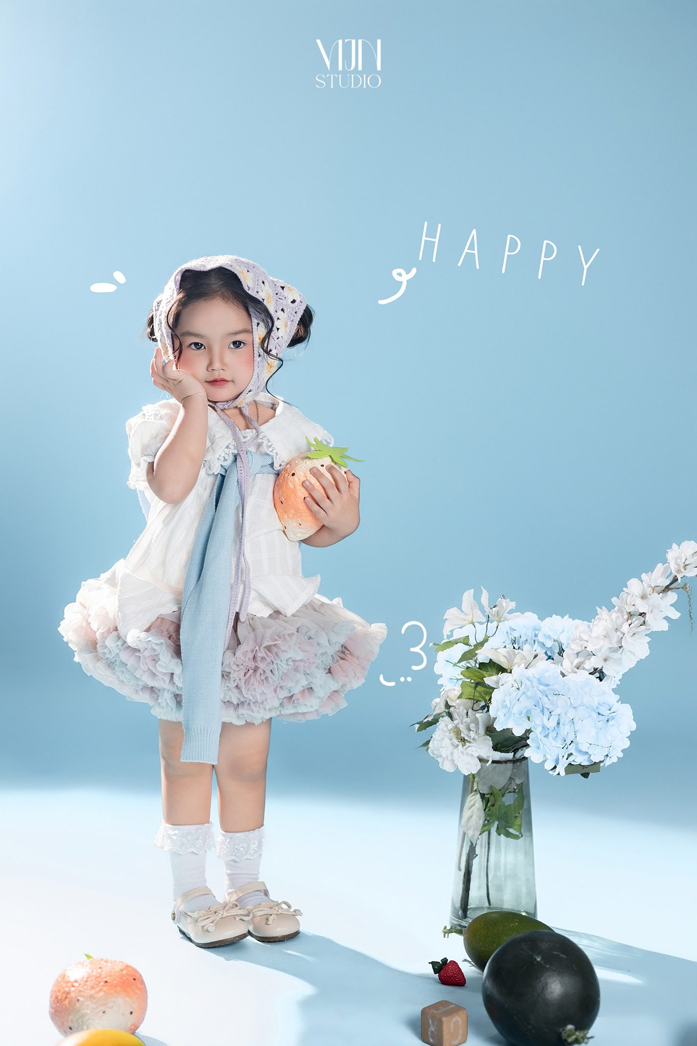 Chụp ảnh cho bé concept cô bé quàng khăn xanh
