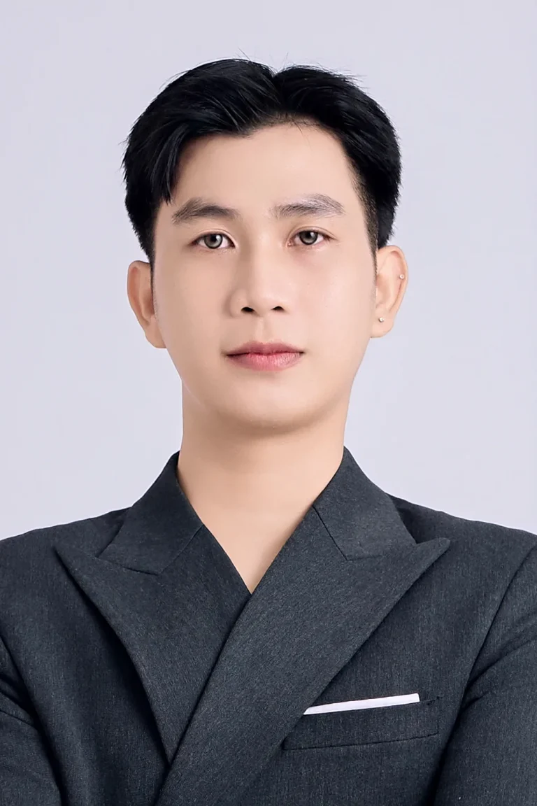Ảnh thẻ nhân sự nền xám cho hồ sơ công ty