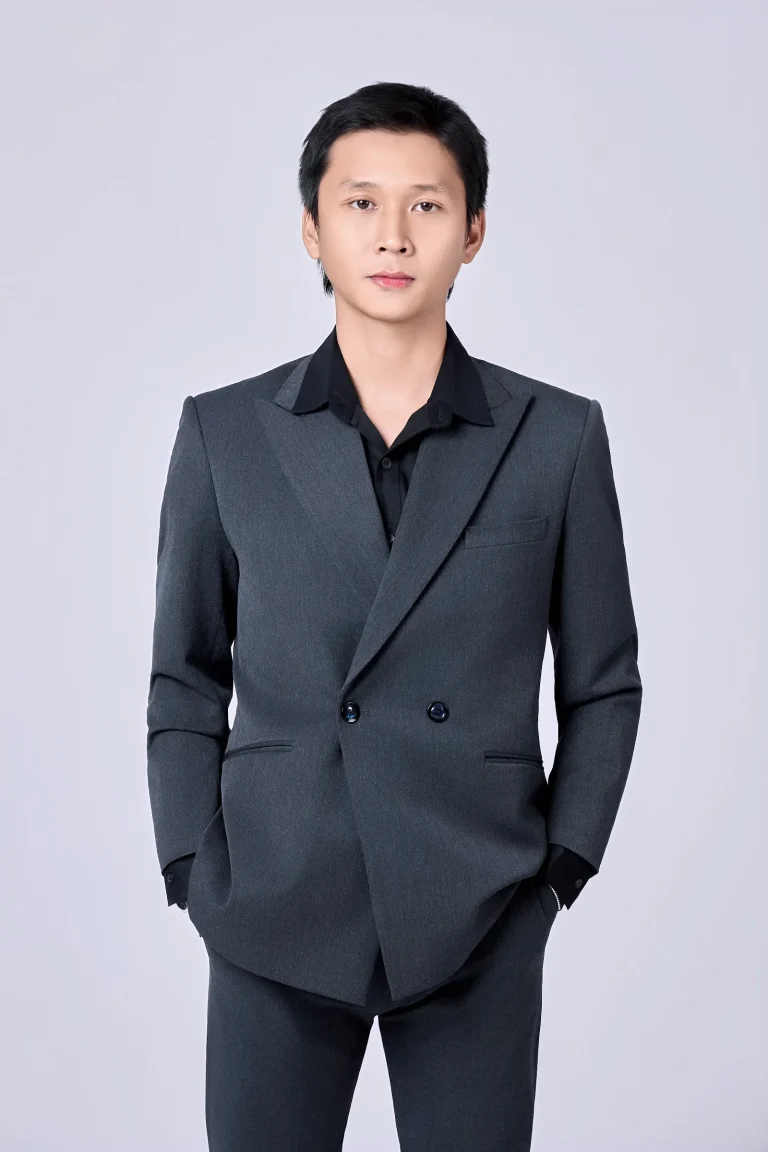 Ảnh profile nam áo vest đen cá tính