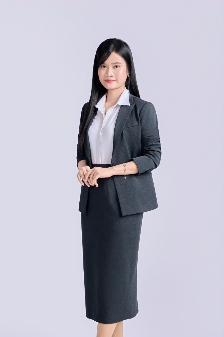 Studio Chụp Ảnh Rạch Giá 3 Ảnh profile nữ tóc dài vest đen – chụp hình ở Rạch Giá